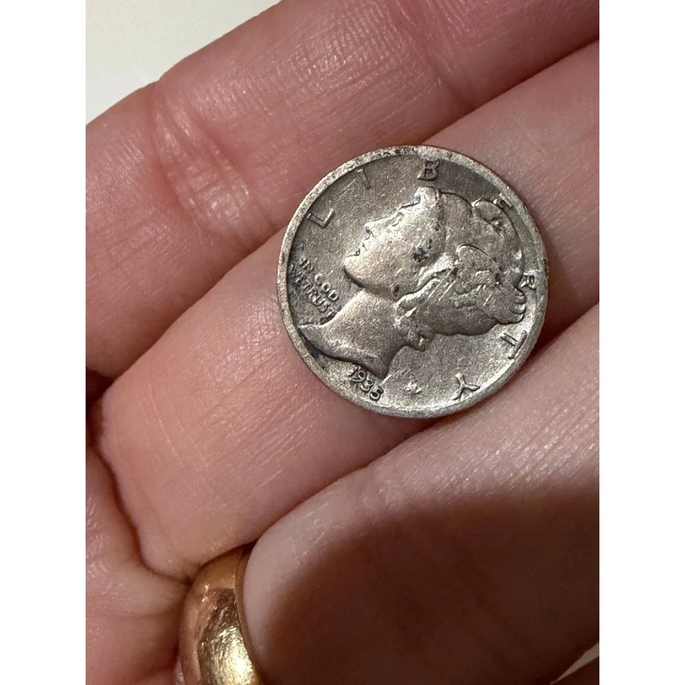 1935 Mercury Dime 90% Silver Winged Liberty Head US Ten Cent Coin Philadelphia